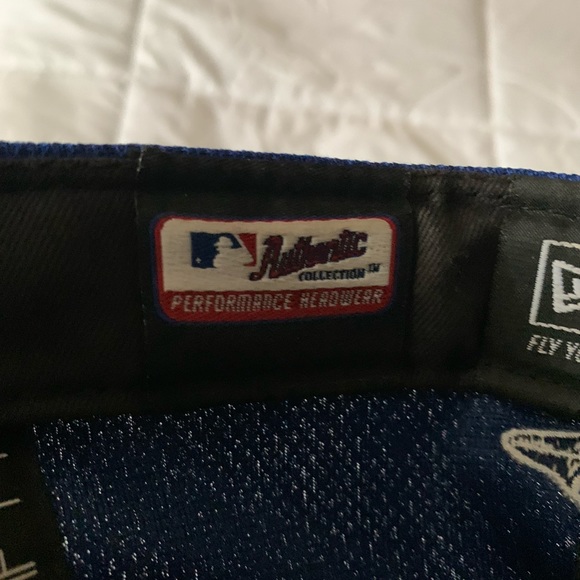 Toronto Blue Jays Hat - Picture 3 of 5